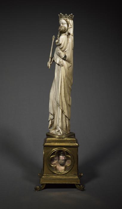 Statuette (Side)