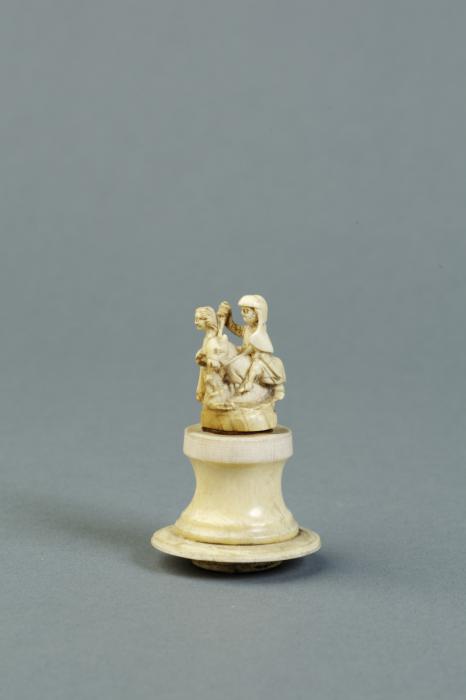 Statuette (Front)