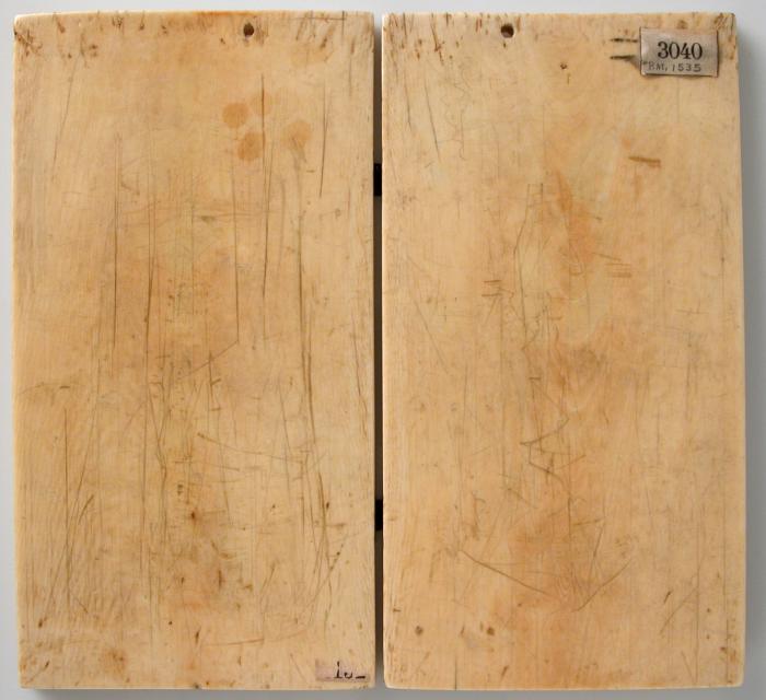 Diptych, 2 registers, 3 arches across (frise d'arcatures) (Back)