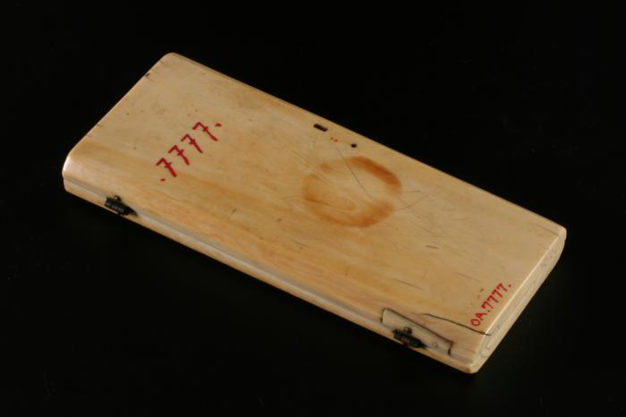 Diptych, 3 registers, 4 arches across (frise d'arcatures; plaquettes; colonnettes) (Back)