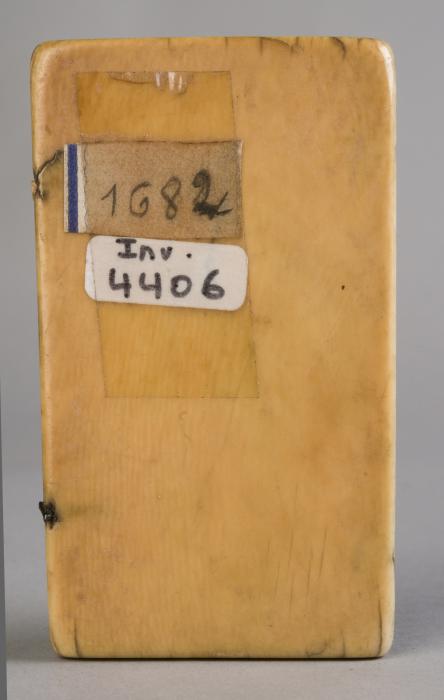 Wing, right (fragment of a diptych), 1 register, 1 arch across (plaquette) (Back)