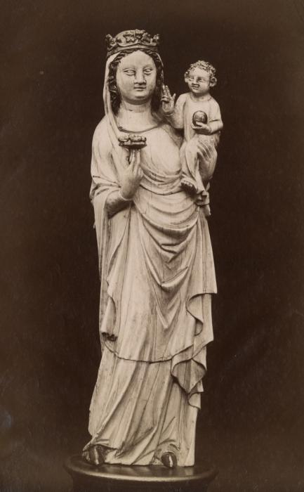 Statuette (Front)