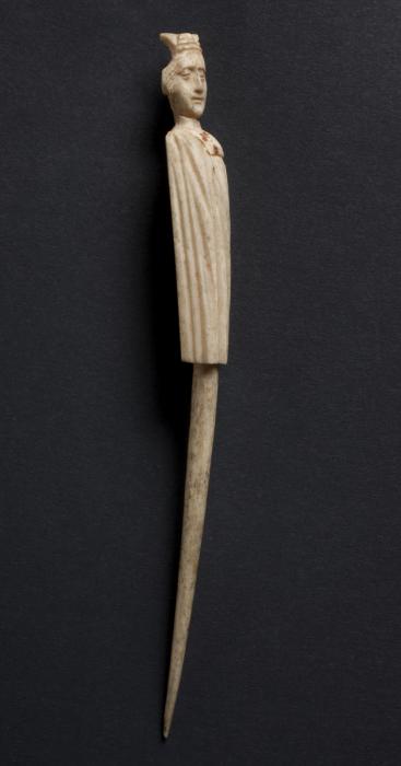 Needle or hair parter (gravoir) (Side)