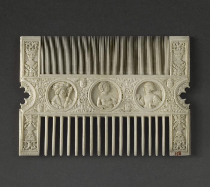 Comb (peigne double) (Side 1)