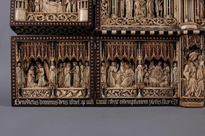 Openwork triptych, 4 registers (ajouré) (Front, detail)