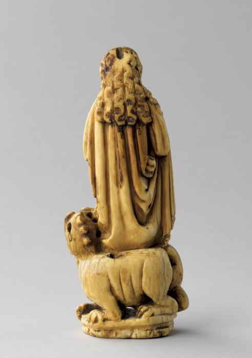 Statuette (Back)