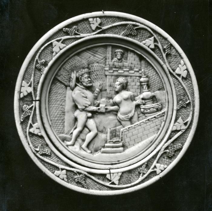 Mirror case (valve de miroir) (Front)