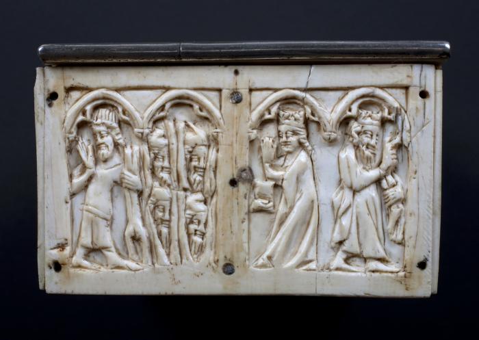 Casket with arches (coffret; frise d'arcatures) (End, left)