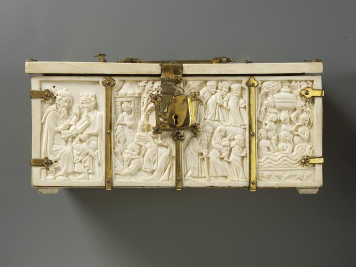 Casket (coffret) (Body, front)
