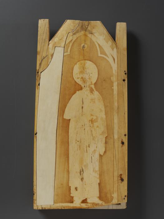 Gabled triptych, with arches (colonnettes) (Back, closed)