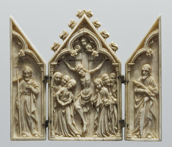 Gabled triptych, 1 register, 1 arch across (colonnettes) (Front, open)
