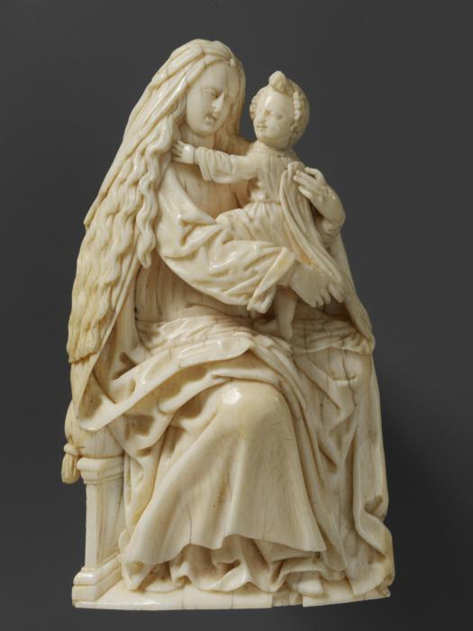 Statuette (Front)