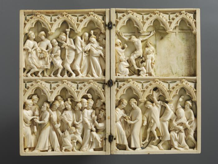 Diptych, 2 registers, 3 arches across (frise d'arcatures) (Front)