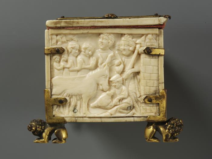 Casket, with arches (coffret; frise d'arcatures) (End, left)