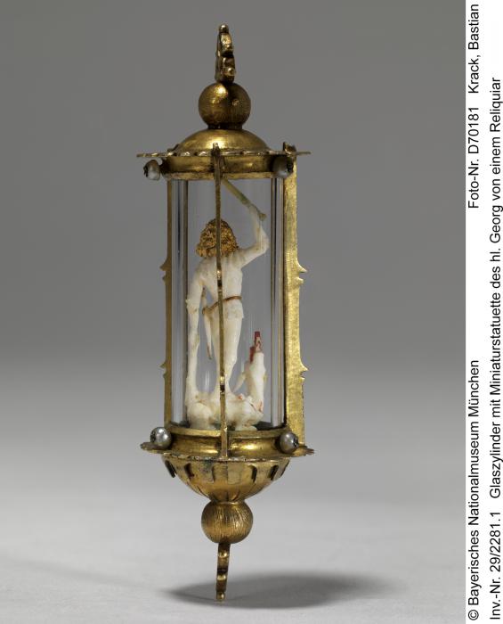 Statuette; enclosed in a pendant (fragment of a monstrance) (Back)